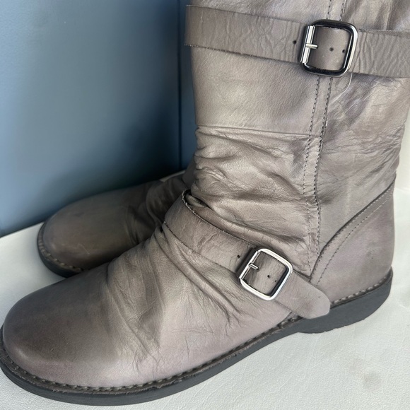 Miz Mooz Grey Leather Buckled Mid Pasha Boots Women's 41 NWOT - Picture 4 of 12